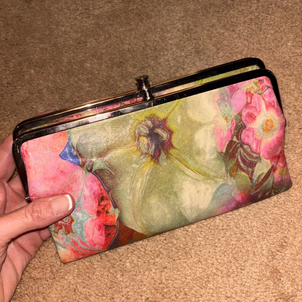 HOBO Floral Leather Clutch Wallet | Kisslock Frame | Excellent Condition